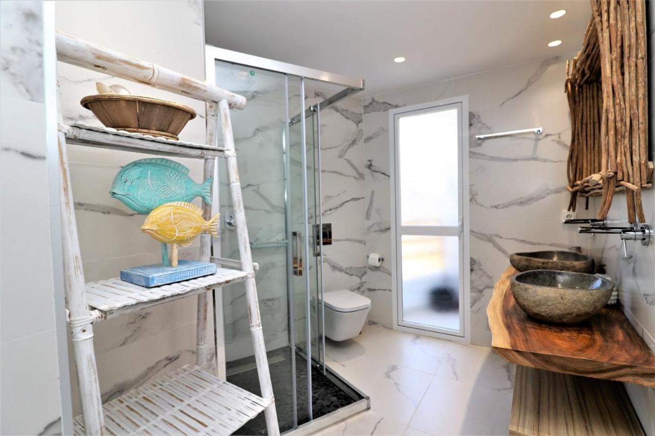 Luxurious 2-Bedroom Apt With Stunning Views, 1St Line On Levante Beach, Benidorm Exterior photo