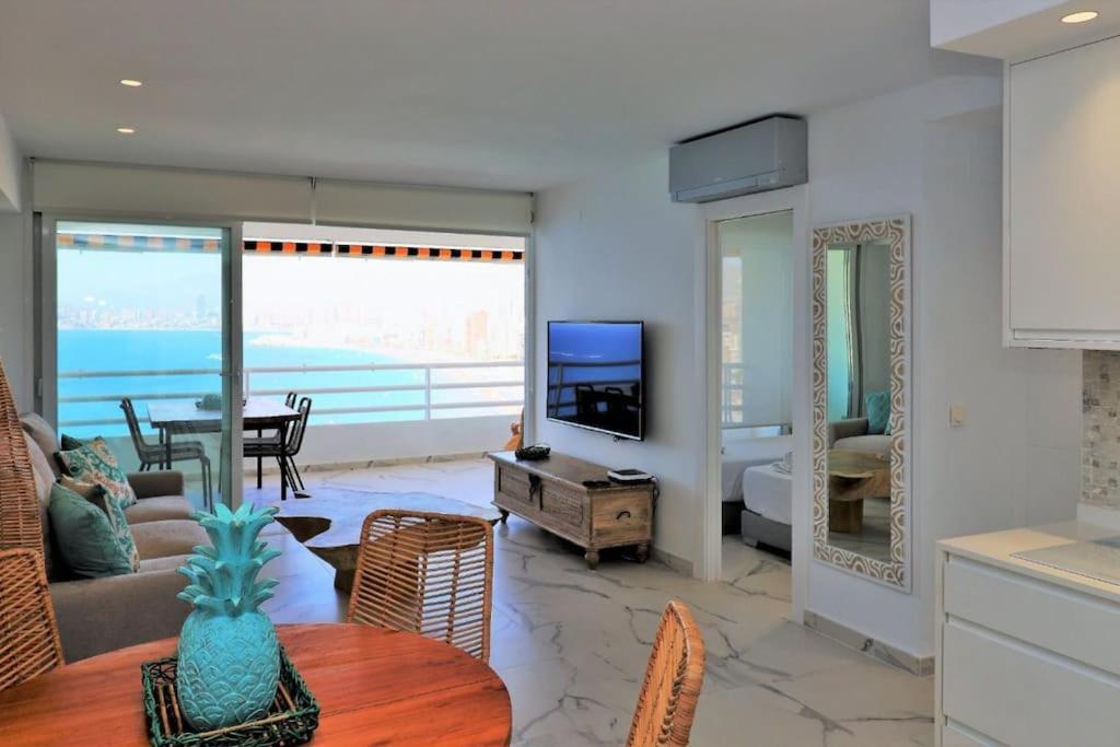 Luxurious 2-Bedroom Apt With Stunning Views, 1St Line On Levante Beach, Benidorm Exterior photo